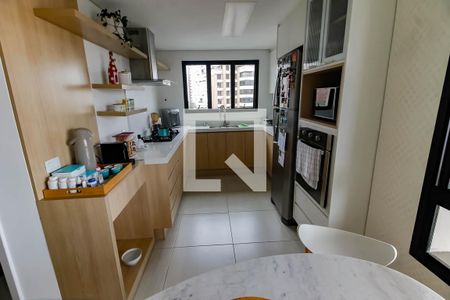 Apartamento à venda com 274m², 3 quartos e 4 vagasCozinha - Armários