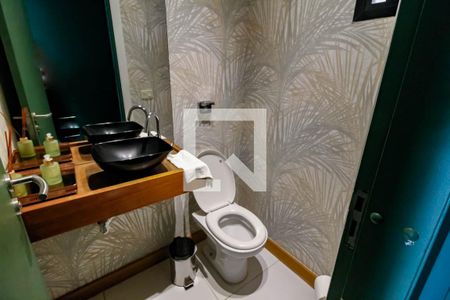 Lavabo de apartamento à venda com 3 quartos, 274m² em Vila Suzana, São Paulo