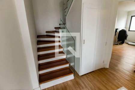 Apartamento à venda com 274m², 3 quartos e 4 vagasEscada acesso