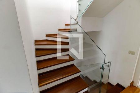 Apartamento à venda com 274m², 3 quartos e 4 vagasEscada acesso cobertura