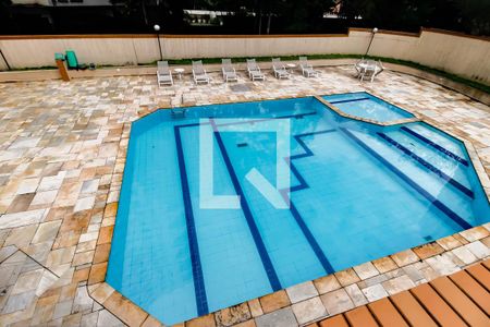 Apartamento à venda com 274m², 3 quartos e 4 vagasÁrea comum - Piscina