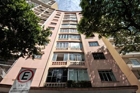 Apartamento para alugar com 70m², 2 quartos e sem vagaFachada