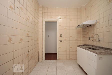 Cozinha de apartamento para alugar com 2 quartos, 70m² em República, São Paulo