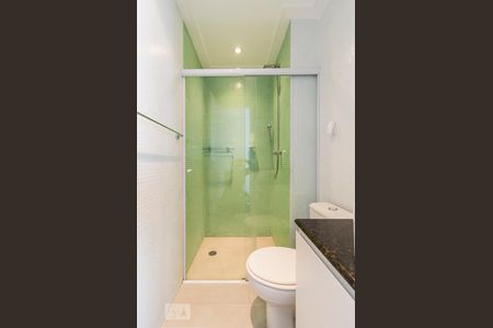 Banheiro de apartamento à venda com 2 quartos, 55m² em Lapa, São Paulo