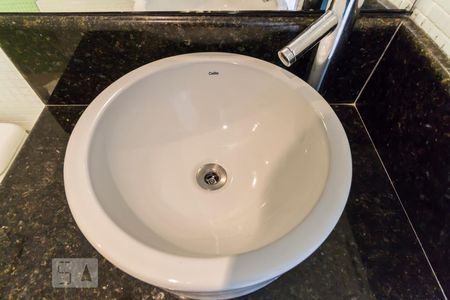 Banheiro de apartamento à venda com 2 quartos, 55m² em Lapa, São Paulo