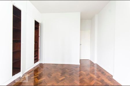 Apartamento à venda com 165m², 4 quartos e 2 vagasPRIMEIRO QUARTO