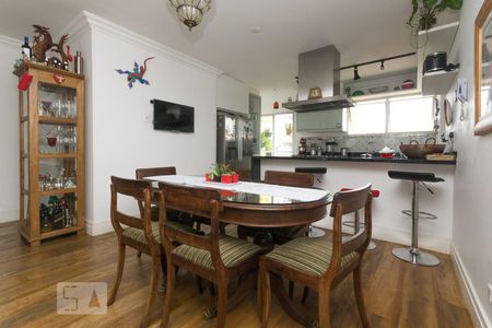 Apartamento à venda com 127m², 3 quartos e 2 vagasCozinha