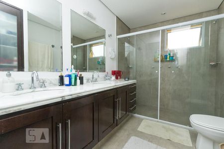 Apartamento à venda com 127m², 3 quartos e 2 vagasBanheiro da Suíte