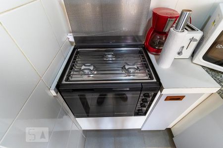 Apartamento à venda com 47m², 1 quarto e 1 vagaCozinha - Fogão