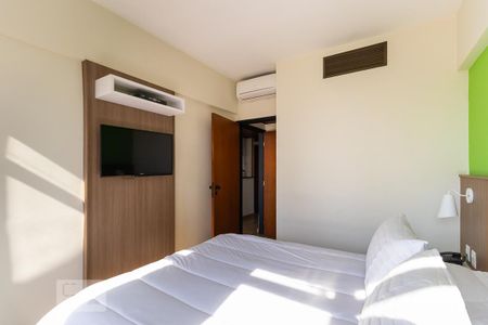 Quarto da suíte de apartamento à venda com 1 quarto, 47m² em Centro, Campinas