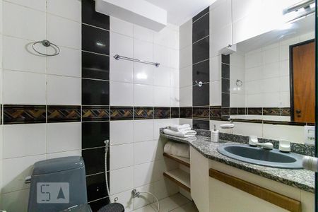 Apartamento à venda com 47m², 1 quarto e 1 vagaBanheiro da suíte