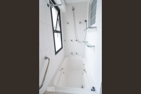 Apartamento à venda com 118m², 3 quartos e 3 vagasBanheiro da Suíte 1