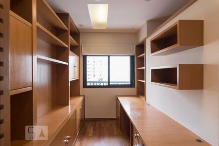 Apartamento à venda com 118m², 3 quartos e 3 vagasQuarto 4