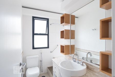 Apartamento à venda com 118m², 3 quartos e 3 vagasBanheiro da Suíte 1