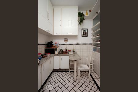 Apartamento à venda com 120m², 2 quartos e 1 vagaCozinha