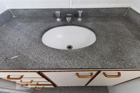 Apartamento à venda com 110m², 3 quartos e 2 vagasBanheiro Quarto 3