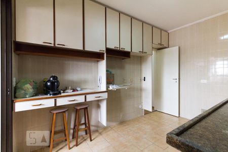 Apartamento à venda com 110m², 3 quartos e 2 vagasCozinha