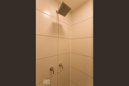 Banheiro de kitnet/studio à venda com 1 quarto, 27m² em Jardim Paulista, São Paulo
