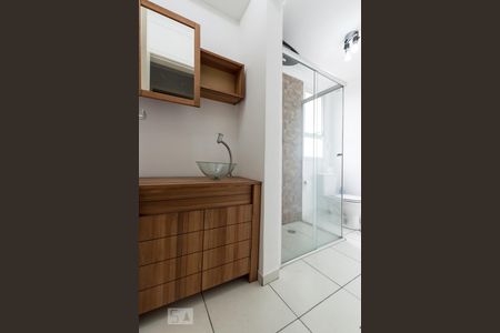 Banheiro de apartamento à venda com 2 quartos, 58m² em Bela Vista, Osasco