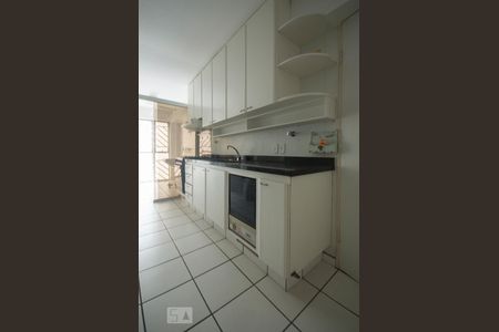 Apartamento para alugar com 90m², 2 quartos e 1 vaga Apartamento para alugar com 90m², 2 quartos e 1 vagaCozinha