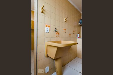 Casa à venda com 90m², 2 quartos e 1 vaga Casa à venda com 90m², 2 quartos e 1 vagaCozinha