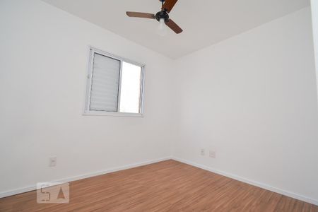 Quarto de apartamento para alugar com 3 quartos, 77m² em Jardim Flor da Montanha, Guarulhos