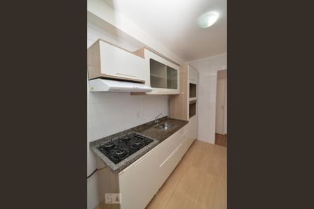 Apartamento para alugar com 77m², 3 quartos e 2 vagas Apartamento para alugar com 77m², 3 quartos e 2 vagasCozinha