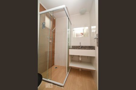 Apartamento para alugar com 77m², 3 quartos e 2 vagas Apartamento para alugar com 77m², 3 quartos e 2 vagasBanheiro