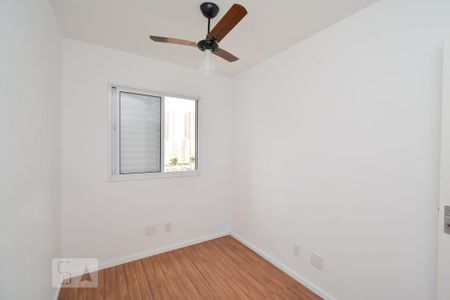 Quarto de apartamento para alugar com 3 quartos, 77m² em Jardim Flor da Montanha, Guarulhos