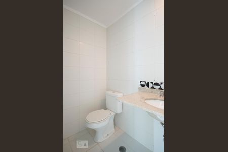 Banheiro de apartamento para alugar com 1 quarto, 45m² em Santo Amaro, São Paulo