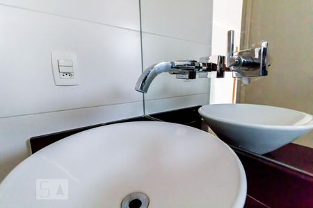 Detalhe do banheiro de kitnet/studio à venda com 1 quarto, 37m² em Vila Augusta, Guarulhos