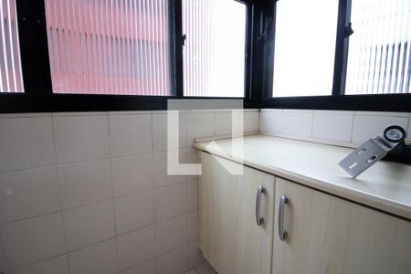 Apartamento para alugar com 80m², 3 quartos e 1 vagaÁrea de Serviço