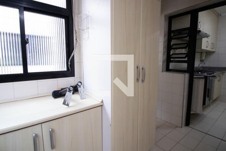 Apartamento para alugar com 80m², 3 quartos e 1 vagaÁrea de Serviço