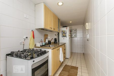 Apartamento à venda com 60m², 1 quarto e 2 vagasCOZINHA