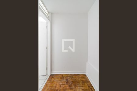 Apartamento à venda com 99m², 3 quartos e 1 vaga Apartamento à venda com 99m², 3 quartos e 1 vagaQuarto de serviço