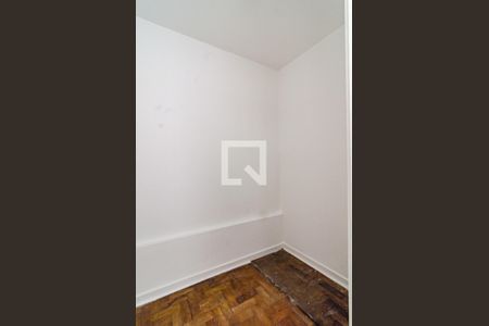 Apartamento à venda com 99m², 3 quartos e 1 vaga Apartamento à venda com 99m², 3 quartos e 1 vagaQuarto de serviço