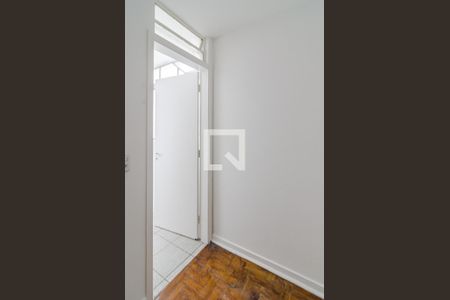 Apartamento à venda com 99m², 3 quartos e 1 vaga Apartamento à venda com 99m², 3 quartos e 1 vagaQuarto de serviço