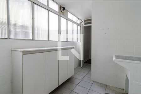 Apartamento à venda com 99m², 3 quartos e 1 vaga Apartamento à venda com 99m², 3 quartos e 1 vagaÁrea de serviço