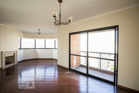 Apartamento à venda com 190m², 4 quartos e 4 vagasSala