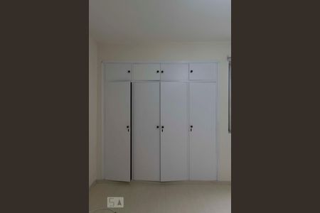 Quarto 2 (Armários) de apartamento para alugar com 2 quartos, 87m² em Vila Mariana, São Paulo