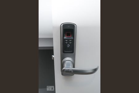 Studio para alugar com 33m², 1 quarto e 1 vagaDetalhe da Porta