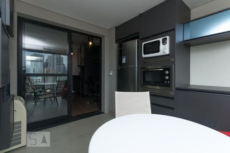 Varanda de kitnet/studio para alugar com 1 quarto, 33m² em Vila Mariana, São Paulo