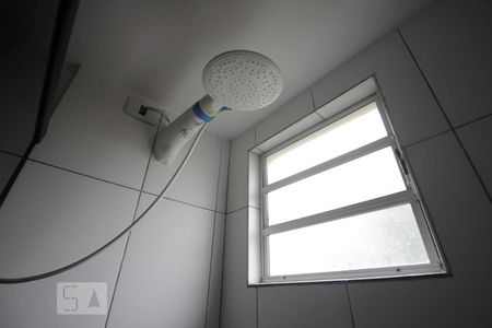 Apartamento à venda com 70m², 3 quartos e 2 vagasChuveiro