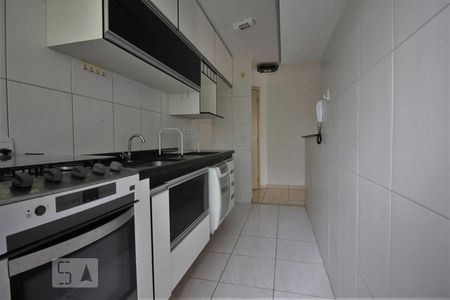 Apartamento à venda com 70m², 3 quartos e 2 vagasCozinha