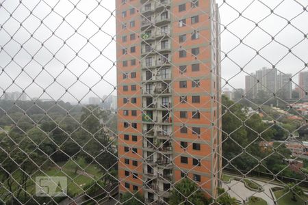 Vista da varanda de apartamento à venda com 3 quartos, 70m² em Paraíso do Morumbi, São Paulo