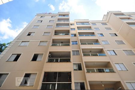 Apartamento à venda com 70m², 3 quartos e 2 vagasFachada