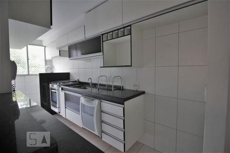 Apartamento à venda com 70m², 3 quartos e 2 vagasCozinha
