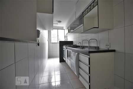 Apartamento à venda com 70m², 3 quartos e 2 vagasCozinha