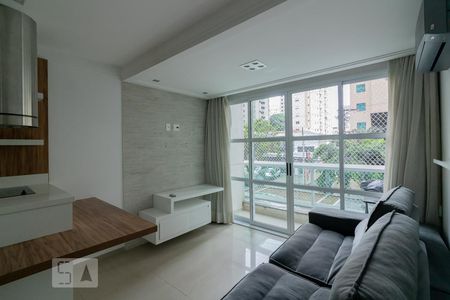 Sala de apartamento para alugar com 1 quarto, 60m² em Indianópolis, São Paulo