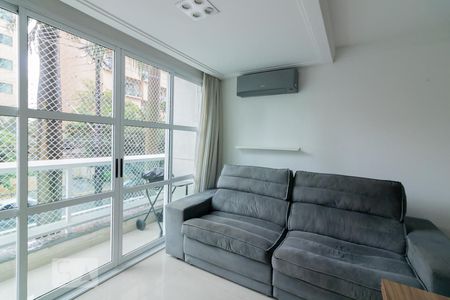 Sala de apartamento para alugar com 1 quarto, 60m² em Indianópolis, São Paulo